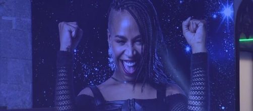 Festa de Karol Conk&aacute; com tem&aacute;tica de ET agitou o 'BBB21'. (Reprodu&ccedil;&atilde;o/TV Globo)