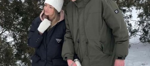 Una joven pareja ucraniana ha sorprendido al mundo encaden&aacute;ndose como muestra de amor