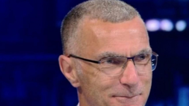 Beppe Bergomi, commentatore televisivo a Sky Sport.
