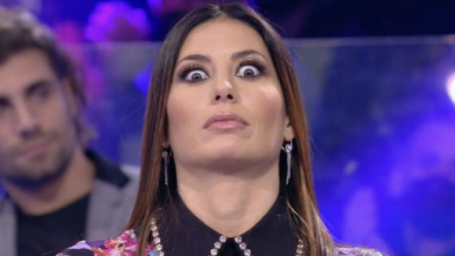 GF Vip, Elisabetta sbotta con Giulia e Signorini.