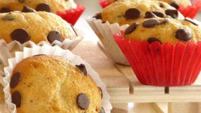 Ricetta muffin con gocce di cioccolato, gustosi e morbidissimi.