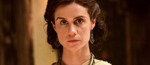 Amat se irritar&aacute; com a rival em "G&ecirc;nesis". (Reprodu&ccedil;&atilde;o/RecordTV)