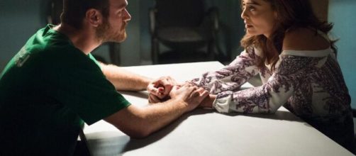 Rubinho visitar&aacute; o esposo em "A For&ccedil;a do Querer". (Reprodu&ccedil;&atilde;o/TV Globo)