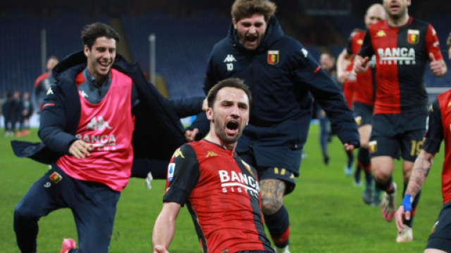 Genoa: Badelj esulta dopo il gol.