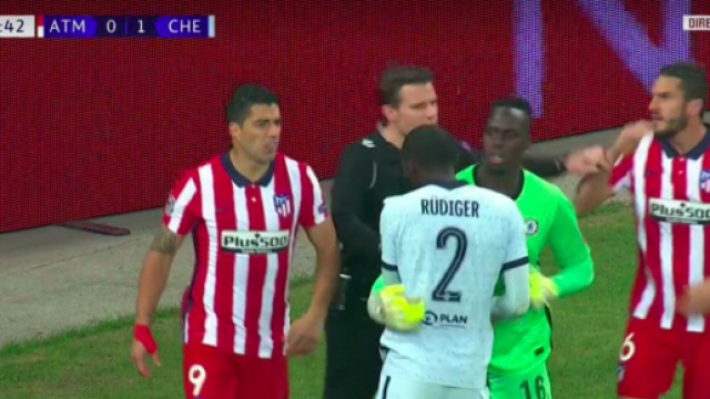 La vid&eacute;o du clash entre Suarez et Rudiger fait le buzz - Photo capture d'&eacute;cran vid&eacute;o