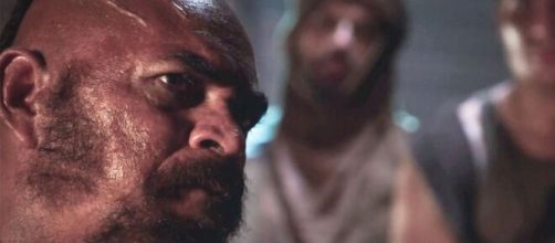 O l&iacute;der ir&aacute; sequestrar Abr&atilde;o em 'G&ecirc;nesis' (Reprodu&ccedil;&atilde;o/RecordTV)