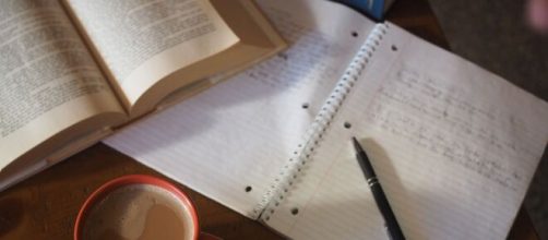 Quase todos os estudantes fazem anota&ccedil;&otilde;es, mas ser&aacute; que eles sabem como fazer resumo de verdade? (Reprodu&ccedil;&atilde;o/Pixabay)