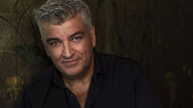 Antonio Milo rilascia un'intervista in cui parla del Commissario Ricciardi.