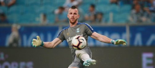 Paulo Victor deve assumir a titularidade do Gr&ecirc;mio na final. (Arquivo Blasting News)