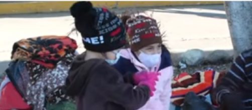 Biden policies begin migrant asylum seekers hearings in U.S. (Image source: AP/YouTube)