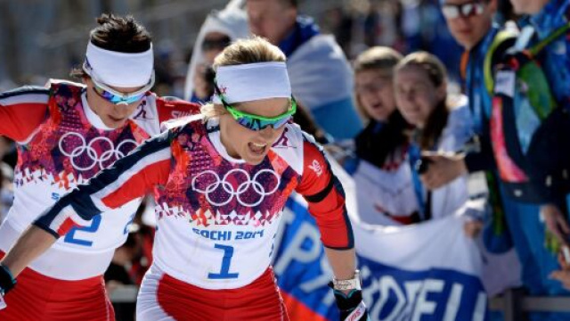 Theresa Johaug &egrave; campionessa del mondo nella 15 km di skiathlon.