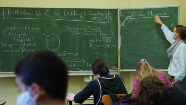 Scuola: secondo il Cts bisognerebbe chiudere tutto in zona rossa.