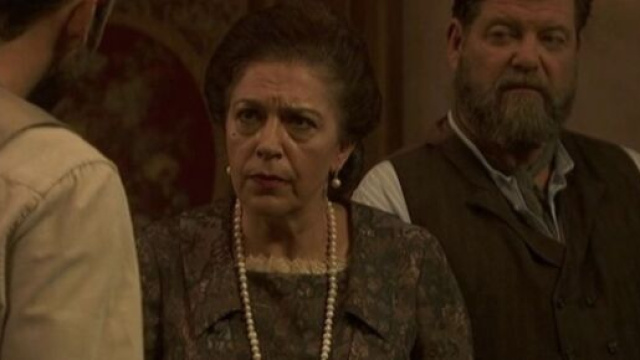 Il Segreto anticipazioni spagnole: Francisca vittima della vendetta di Don Filiberto.
