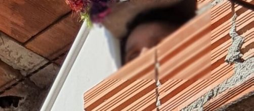 Menino que era mantido em barril recebe alta m&eacute;dica. (Reprodu&ccedil;&atilde;o/Policia Militar)