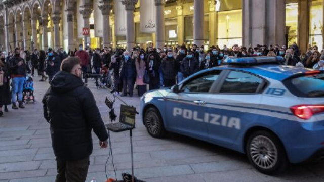 Zona gialla, misure assembramenti in tutta Italia.