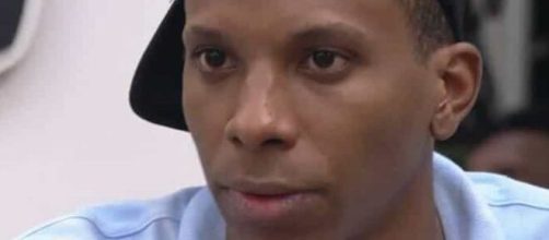 O brother deixou o 'BBB 21' nesta manh&atilde; de domingo (7). (Reprodu&ccedil;&atilde;o/TV Globo)