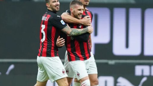 Ibrahimovic e Rebic autori delle doppiette che consentono al Milan di tornare in testa alla Serie A. Foto di: acmilan.com