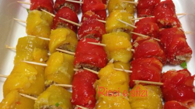 Involtini di peperoni, un ottimo antipasto freddo.