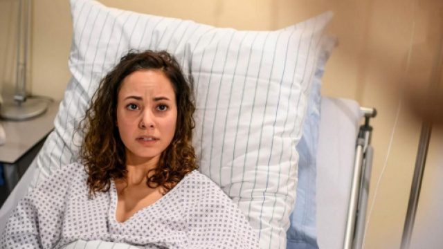 Le anticipazioni tedesche di Tempesta d'amore rivelano che Vanessa e Max si baceranno.