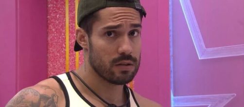 Arcrebiano, do 'BBB 21', pode deixar o reality. (Reprodu&ccedil;&atilde;o/TV Globo)