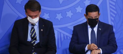 Bolsonaro desautoriza Mour&atilde;o e diz n&atilde;o estar tratando com vice. (Arquivo Blasting News)