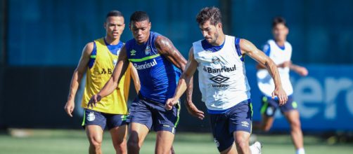 Gr&ecirc;mio muda comportamento dentro e fora de campo (Lucas Uebel/Gr&ecirc;mio)