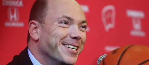 Wisconsin women's basketball: UW fires head coach Jonathan Tsipis (Image source: CBSSports/YouTube)