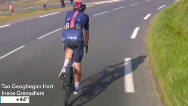 Tao Geoghegan Hart dopo la caduta alla Parigi - Nizza.