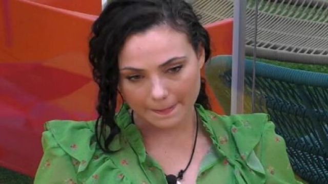 GF Vip, Andrea si lamenta di Rosalinda.