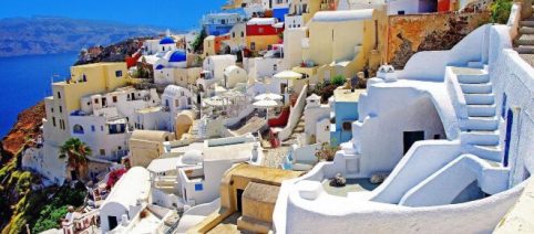 La Grecia riapre al turismo dal 14 maggio: potranno entrare negativi a Covid e vaccinati