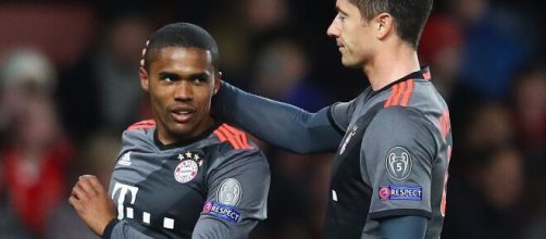 Gr&ecirc;mio especula volta de Douglas Costa (Arquivo Blasting News)