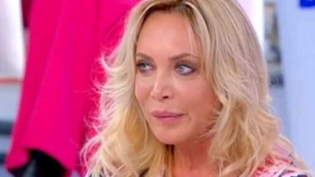 Uomini e donne, anticipazioni registrazione 12 marzo: Alessandro chiude con Maria atona, Gemma cade dalle scale.