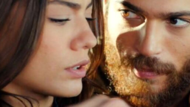 In foto i protagonisti Can e Sanem, Daydreamer.