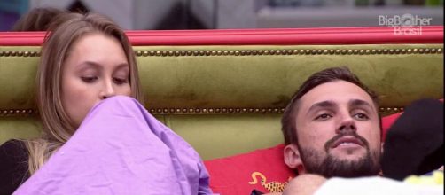 Arthur e Carla no 'BBB 21' (Reprodu&ccedil;&atilde;o/Rede Globo)