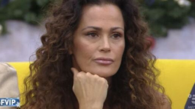 GFVip, Samantha de Grenet su Stefania: 'Alimentare odio, non ti fa onore'.