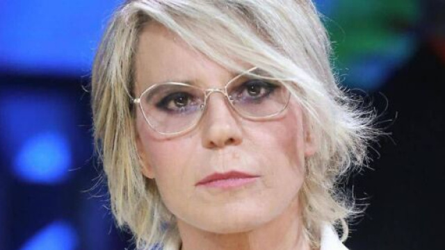Maria De Filippi sarebbe pronta a dire addio a Mediaset: irritata per l&rsquo;episodio di Live.