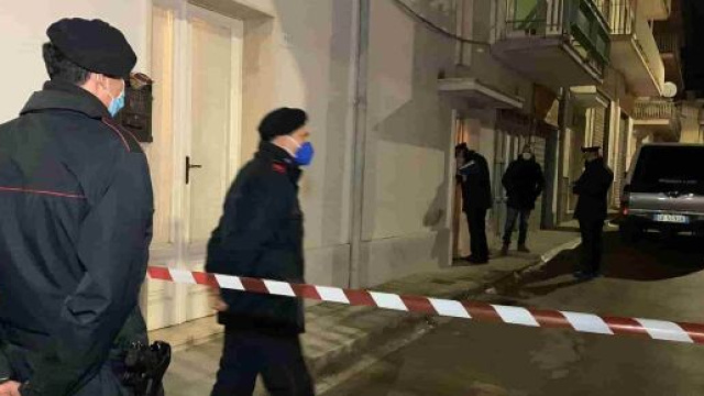 Taranto, 61enne uccide moglie e suocera: poi si toglie la vita.