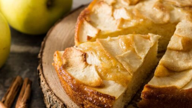 Torta di mele senza burro, soffice e leggera.