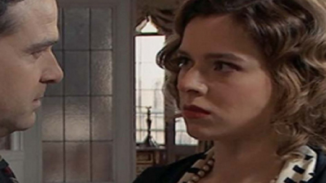Una vita, spoiler spagnoli: Aurelio impedisce a Genoveva di abortire.