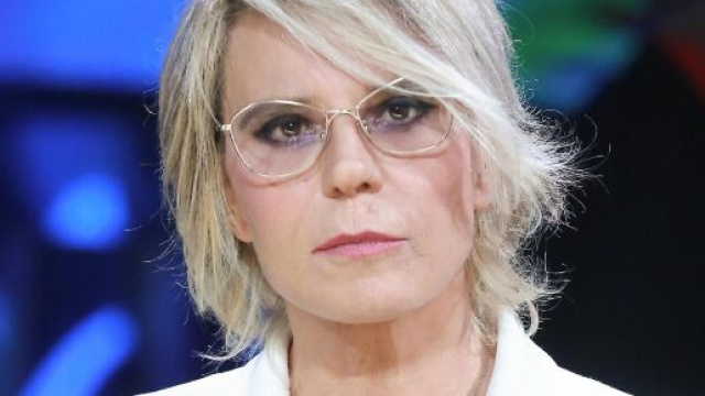 Uomini e donne e Amici non andranno in onda gioved&igrave; 18 marzo nel rispetto delle vittime del Covid-19.