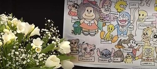 El los dibujos que hicieron los alumnos en homenaje a la maestra fallecida en Marbella. (Captura de pantalla)