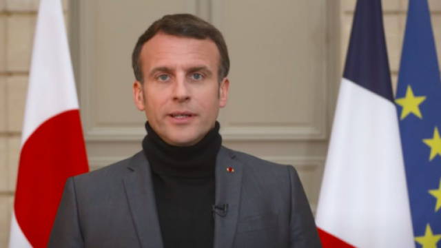 Emmanuel Macron pr&eacute;pare d&eacute;j&agrave; l'apr&egrave;s Covid - Photo capture d'&eacute;cran vid&eacute;o Youtube Chaine Emmanuel Macron