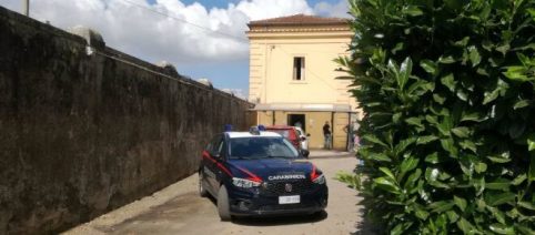 Latina: arrestati in 11 e indagati in 15 per numerosi reati nel cimitero di Sezze