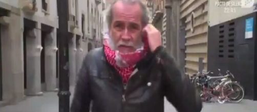 Willy Toledo en imagen de v&iacute;deo. (Captura Twitter @todoesmentiratv)