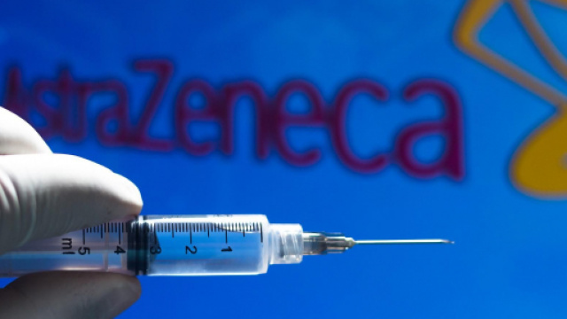 Vaccino AstraZeneca, Ema: 'Via libera, &egrave; efficace'.