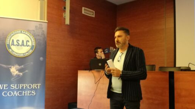 L'allenatore italiano Marco Ragini.