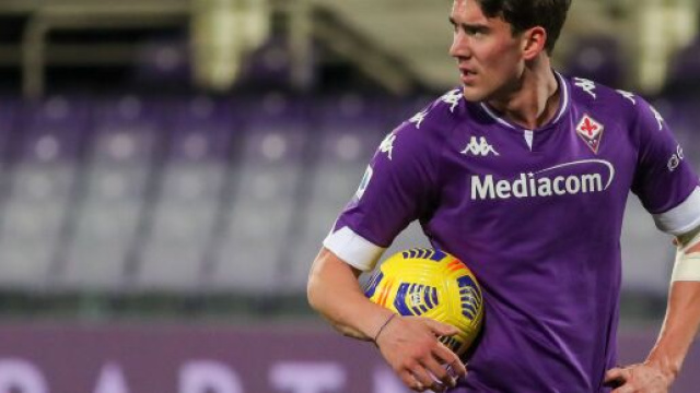 Calciomercato Milan, possibile restyling dell'attacco: 70 milioni per Vlahovic e Vlasic.
