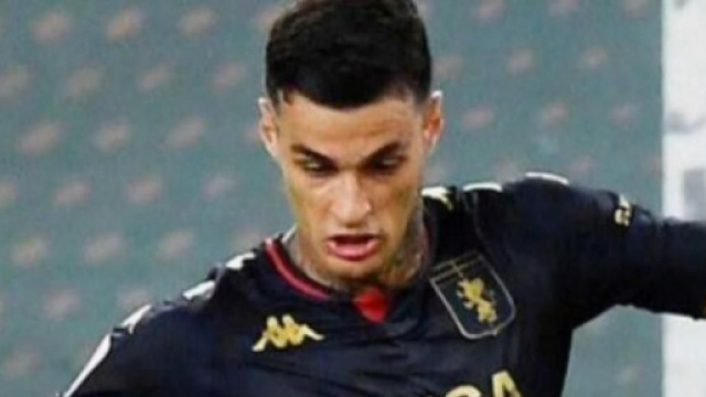 Gianluca Scamacca, punta del Genoa ma di propriet&agrave; del Sassuolo.