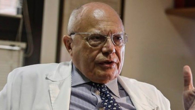 Massimo Galli: 'Terza ondata di coronavirus in marcia'.