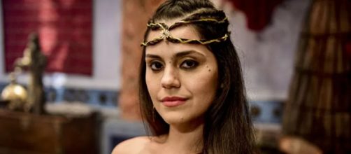 Shakia em 'G&ecirc;nesis' (Fotomontagem/Reprodu&ccedil;&atilde;o/Record TV)